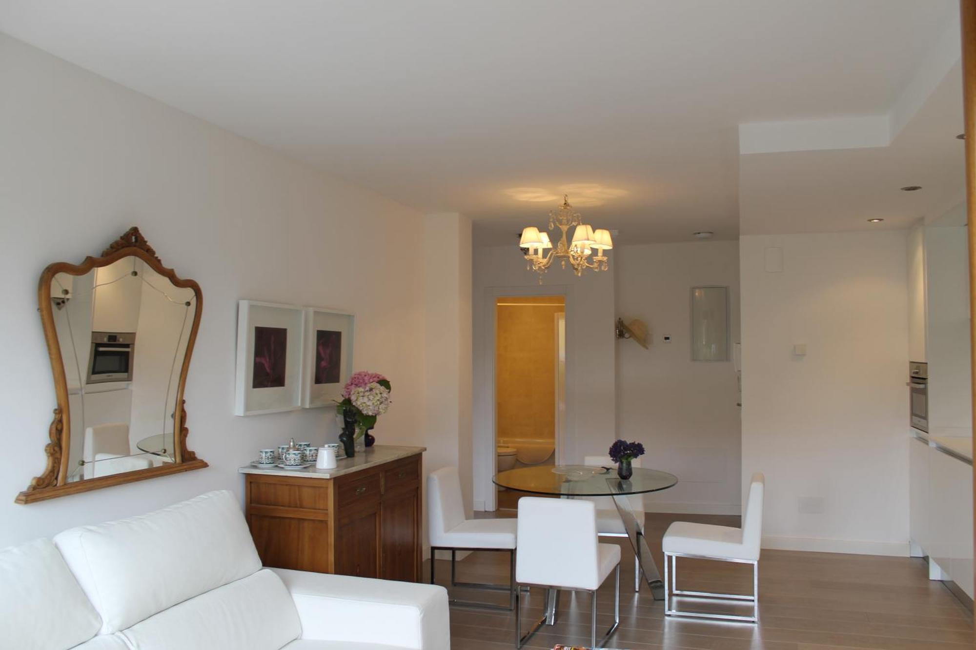 Apartment Con Jardin